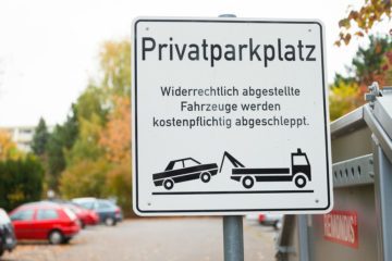 Privatparkplatz: Geltung der Vorfahrtsregeln