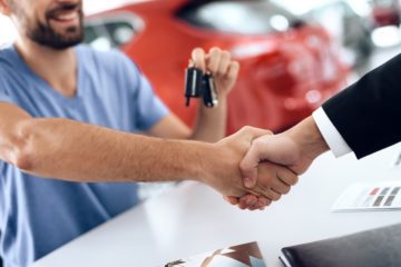 Gebrauchtwagenkaufvertrag – Rücktritt und ausreichende Gelegenheit zur Nacherfüllung durch Verkäufers
