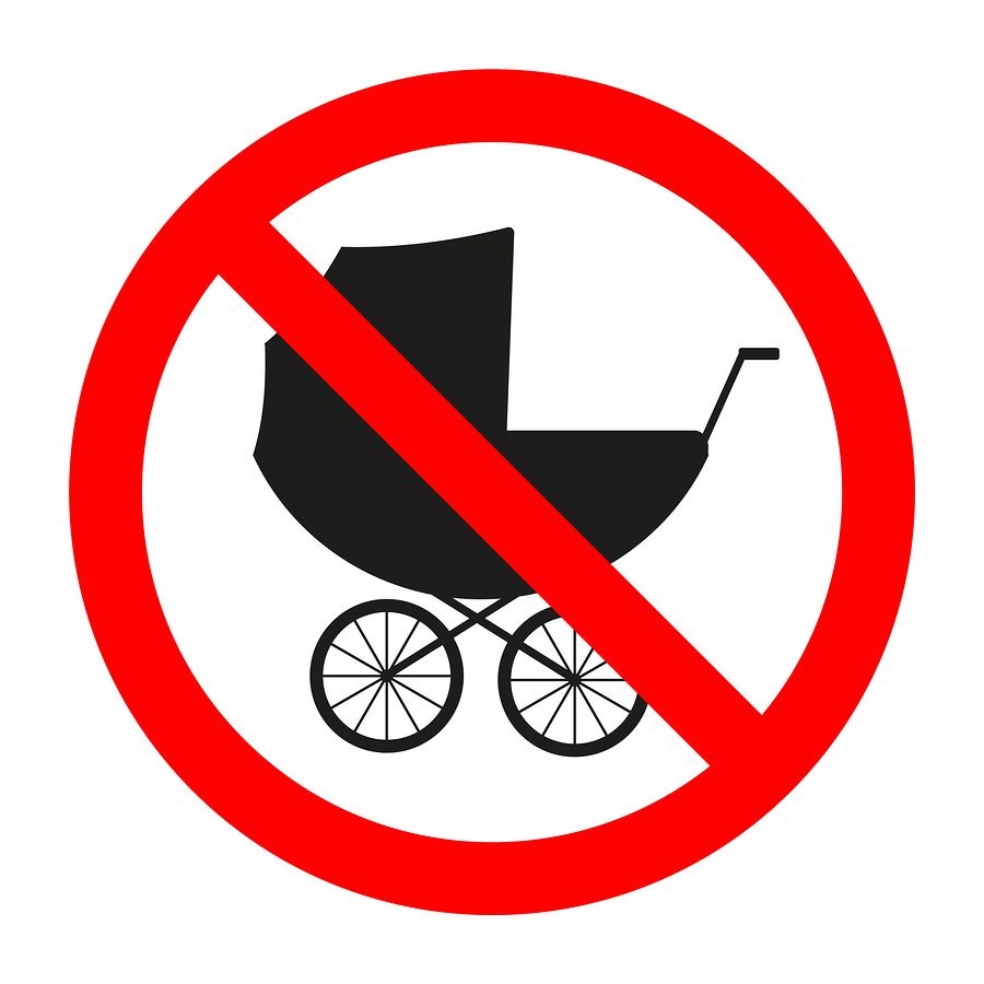 Abstellen von Kinderwagen in Treppenhaus zulässig?