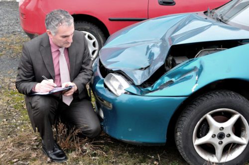 Verkehrsunfall - Anrechnung des erzielten Restwerts des verunfallten Fahrzeugs