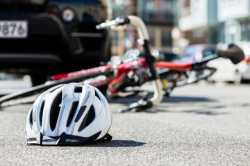 Verkehrsunfall – Mitverschulden eines den Gehweg in der falschen Richtung nutzenden Radfahrers