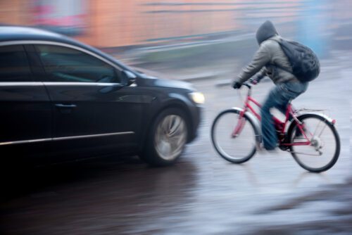 Verkehrsunfall - Abwägung der Verschuldensbeiträge zwischen Pkw- und Fahrradfahrer
