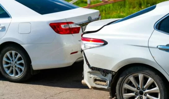 Verkehrsunfall – beiderseitiges Rückwärtsausparken – Schadensteilung