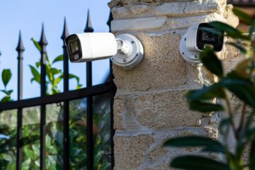 Überwachungskamera mit Ausrichtung auf fremdes Grundstück – Unterlassungsanspruch